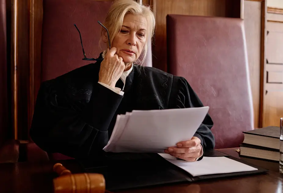 O Juiz converteu o Flagrante em Prisão Preventiva Ainda cabe Habeas Corpus